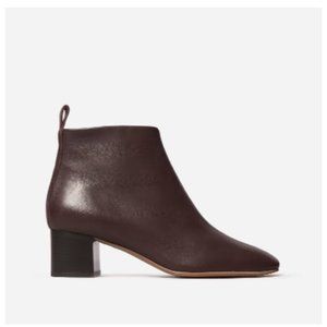 Everlane Burgundy Day Boot Size 9 - Perfect for Fall and City Walking